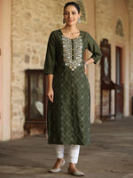 Juniper Women Green Chinnon Printed Kurta