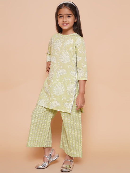 Ahalyaa Girls Traditional Wear Kurta Set-79K-COM-KDKUPZ