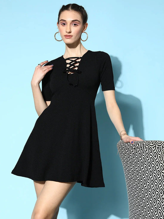 Veni Vidi Vici Black Front Ring Laceup Half Sleeve Skater Dress