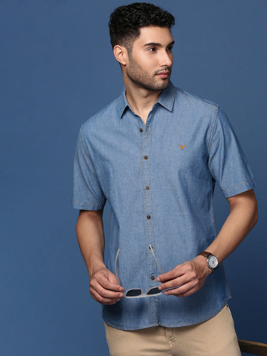 Men Solid Blue Slim Fit Shirt-Levi-2841-Blue