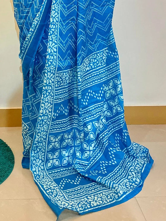 Saree Mall Women's Cotton Blue Printed Designer Saree With Blouse Piece-MINAXI1013