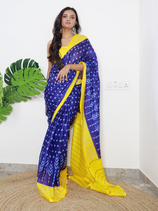 Saree Mall Women's Cotton Blue Printed Designer Saree With Blouse Piece-MINAXI1107