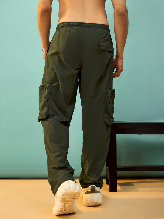 Men Olive Cargo Pockets Parachute Pants