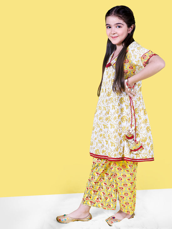 Girls Floral Printed A-Line Kurta with Pyjamas Set