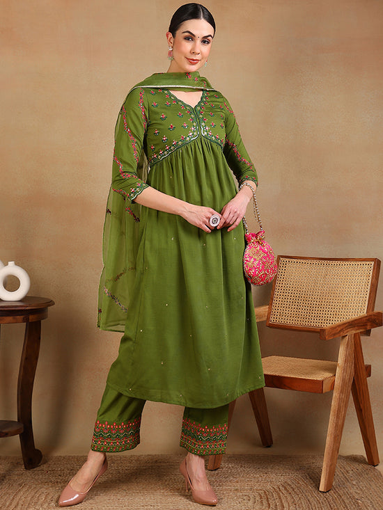 Ahika Women Green Silk Blend Embroidered Anarkali Kurta Pant Set With Dupatta