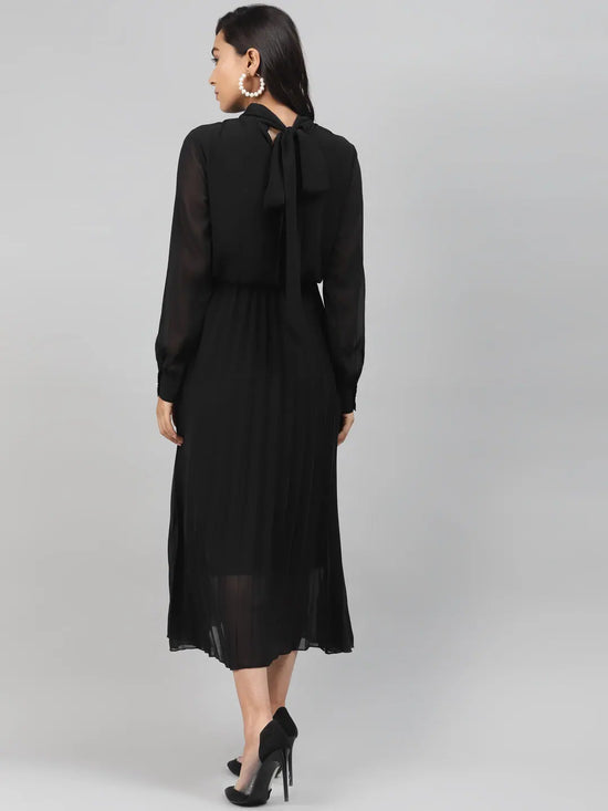 Black Neck Tie-Up Pleated Dress