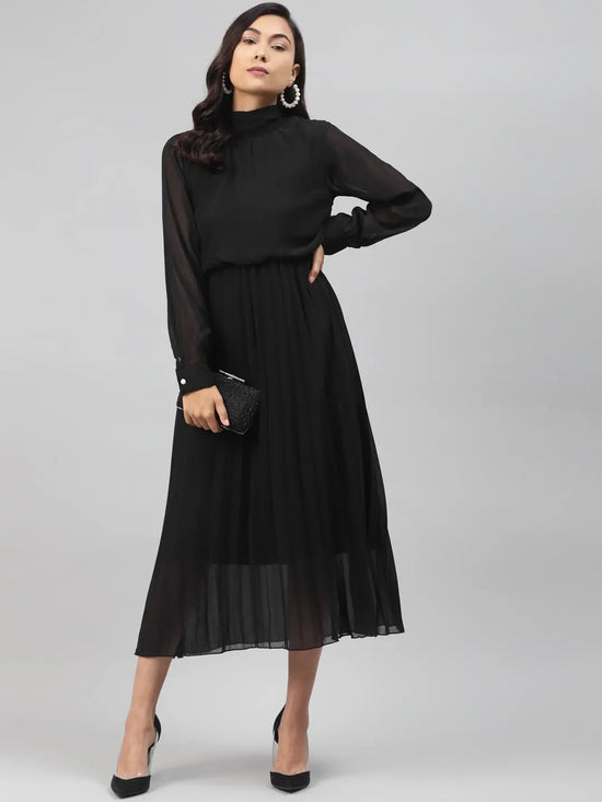 Black Neck Tie-Up Pleated Dress