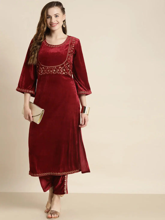 Maroon Velvet Bodice Zari Embroidered Kurta