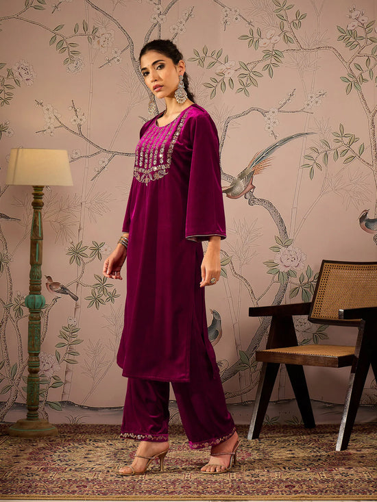 Women Fuchsia Velvet Front Embroidered Kurta-SHKUR00457