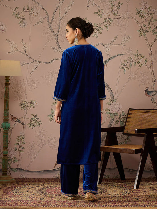 Women Royal Blue Velvet Front Embroidered Straight Kurta-SHKUR00460