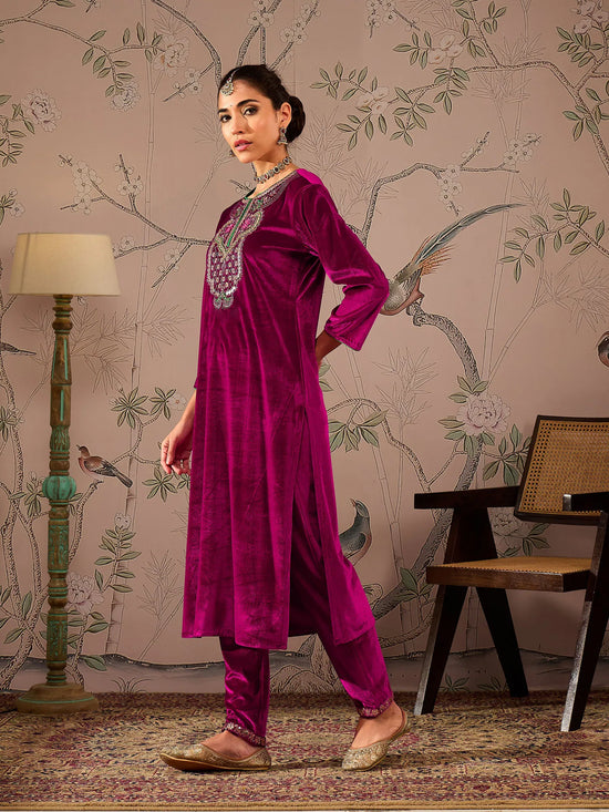 Women Fuchsia Velvet Front Embroidered Straight Kurta-SHKUR00474