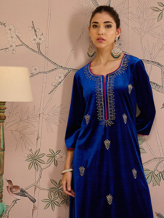 Women Royal Blue Velvet All Over Embroidered Straight Kurta-SHKUR00478