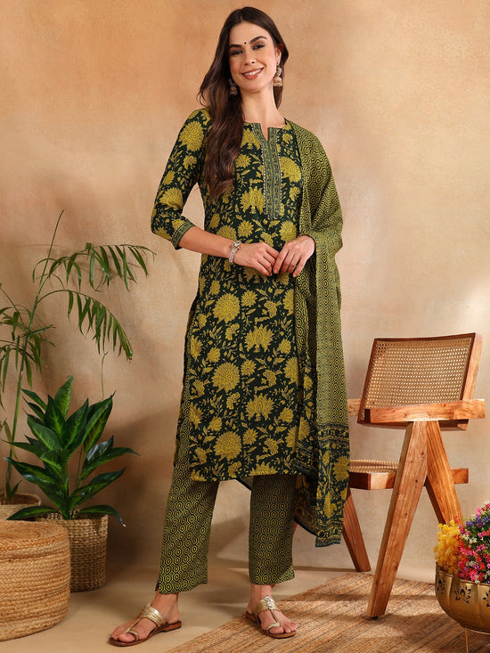 Ahika Women Green Rayon Blend Floral Printed Straight Kurta Trouser With Dupatta-VKSKD2257