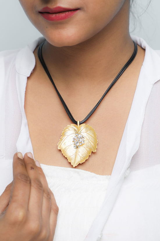 Leaf Shaped Gold Pandent With Black Necklace-VOJ226