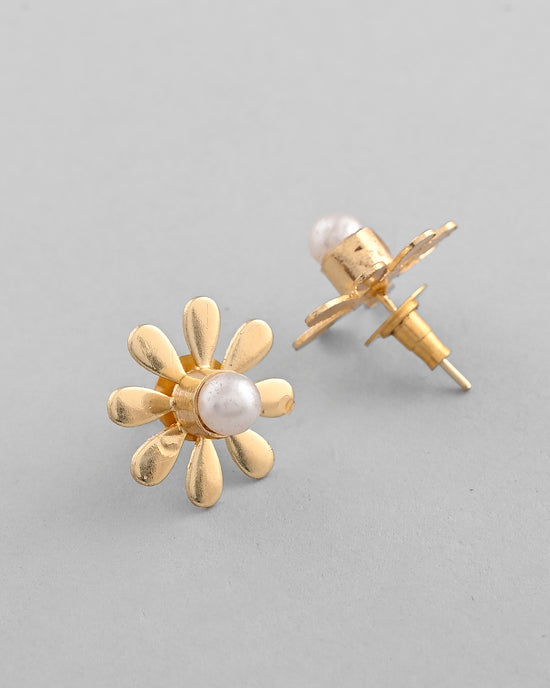 Gold Plated Flower Shaped Pearl Stud Earrings-VOJ331