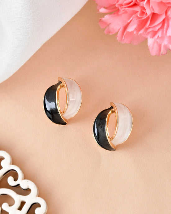 Gold-Plated Korean Style Black And White Studs Earrings-VOJ352