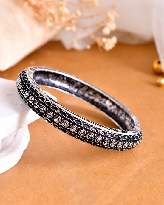 Rhodium-Plated Contemporay Oxidized Cuff Bracelet-VOJ373