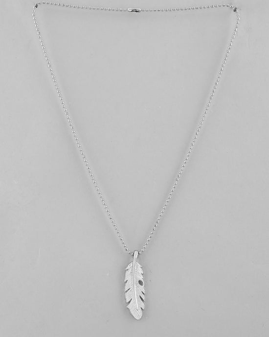 Silver Plated Men Chain With Leaf Shaped Pendent-VOJ399