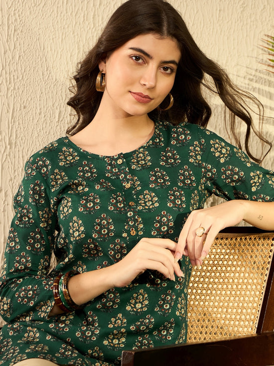 Ahika Women Green Cotton Blend Ethnic Motifs Printed Regular Tunic-VT1295