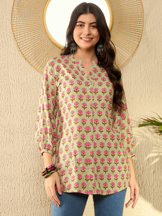 Ahika Women Green Viscose Rayon Floral Printed Regular Tunic-VT1306