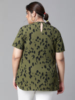 Women Plus Size Khaki Round Neck Animal Print Short Sleeve Top-W23302PBL001