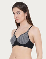 Clovia Non-Padded Non-Wired Full Coverage Spacer Cup Tshirt Bra In Black