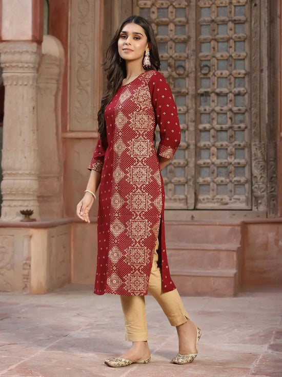 Juniper Women's Maroon Rayon Printed Straight Kurta