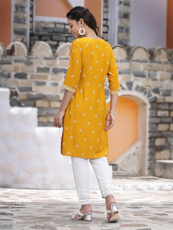 Juniper Women's Mustard Rayon Placement Print Straight Kurta