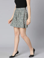 Musty Green Printed Elastiacted Women Shorts