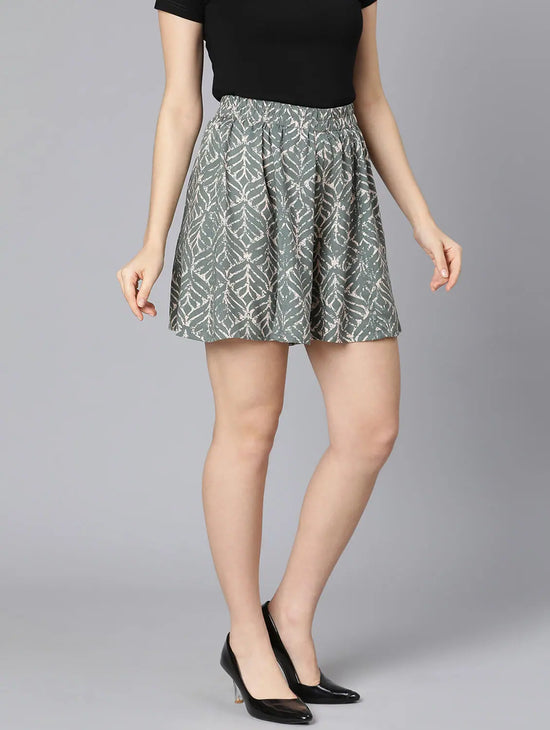 Musty Green Printed Elastiacted Women Shorts