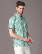 Yovish Men Graphic Print Casual Light Green Shirt