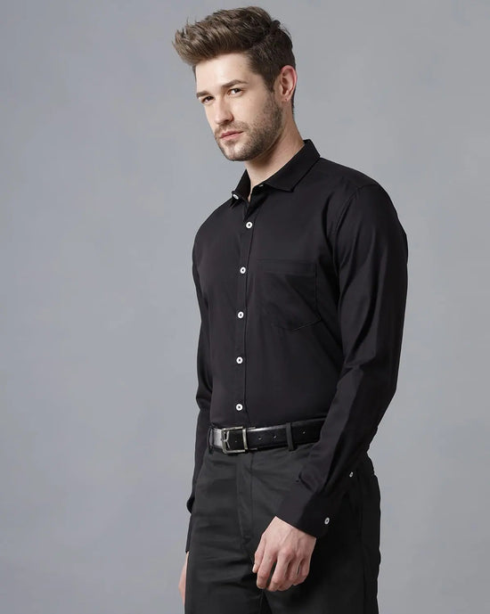 Yovish Men Solid Casual Black Regular Shirt