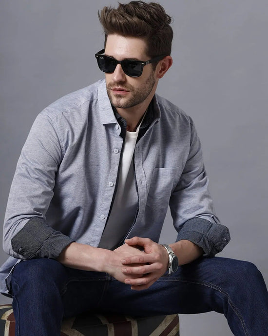 Yovish Men Solid Casual Grey Shirt