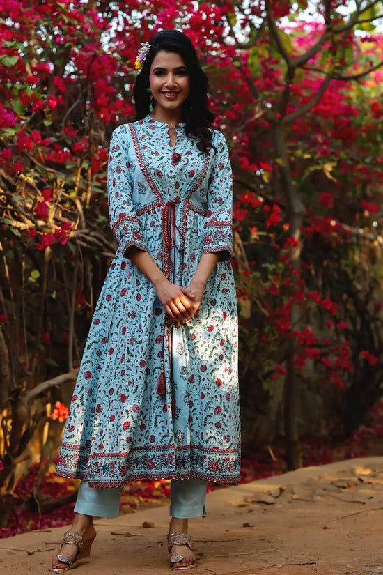 Juniper Blue Cambric Floral Print Panelled Kurta With Mask