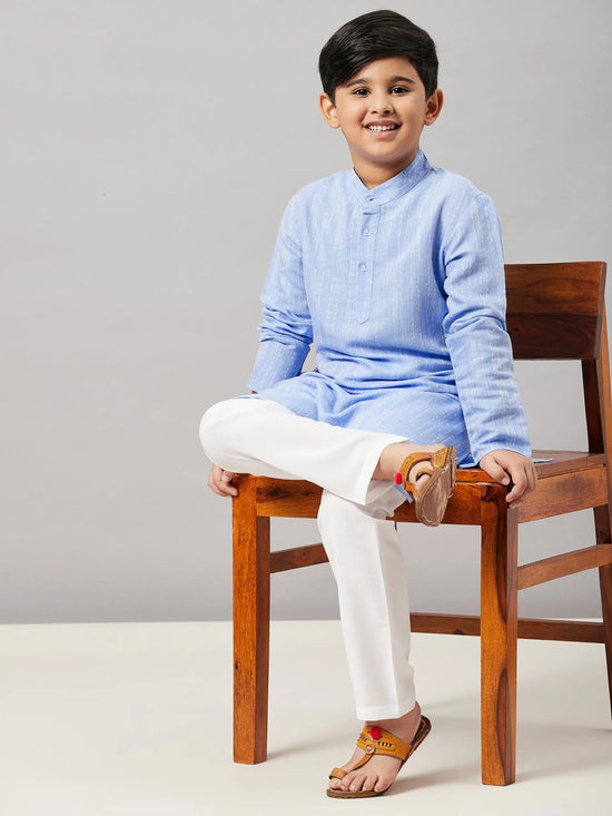 Boy's Made Solid Kurta set with Jacket Blue