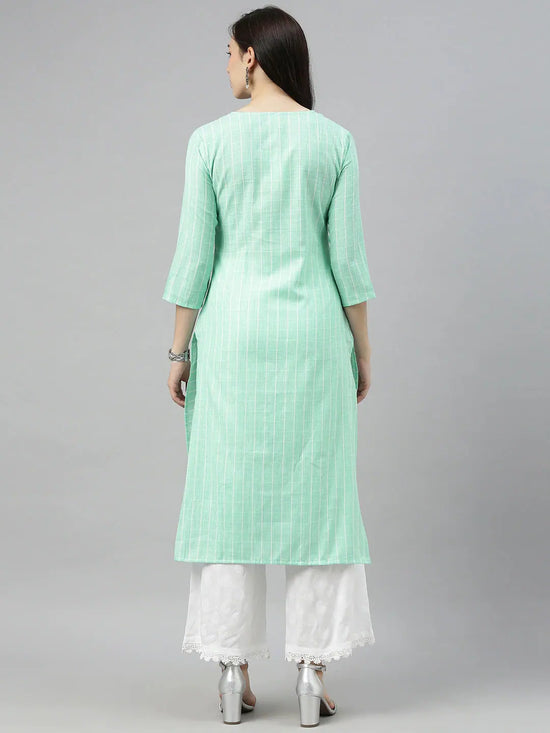 Ahika Women Sea Green White Floral Embroidered Thread Work Kurta