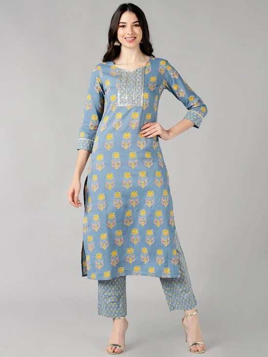 Ahika Women Floral Printed Kurta Trousers