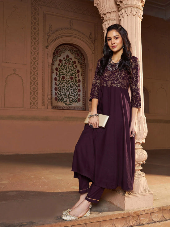 Women Burgundy Floral Bodice Foil Anarkali Kurta With Pants