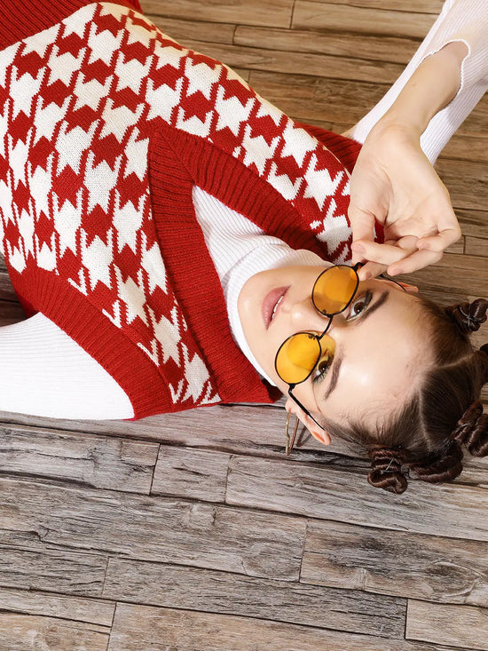 Women Red Houndstooth V-Neck Sleeveless Sweater