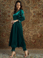 Women Emerald Velvet Kali Kurta with Pants