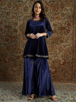 Women Navy Velvet Zari Kurta With Bell Bottom Pants