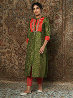 Women Green Brocade Floral Straight Yoke Kurta