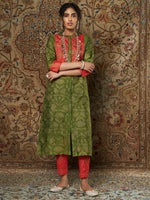 Women Green Brocade Floral Straight Yoke Kurta