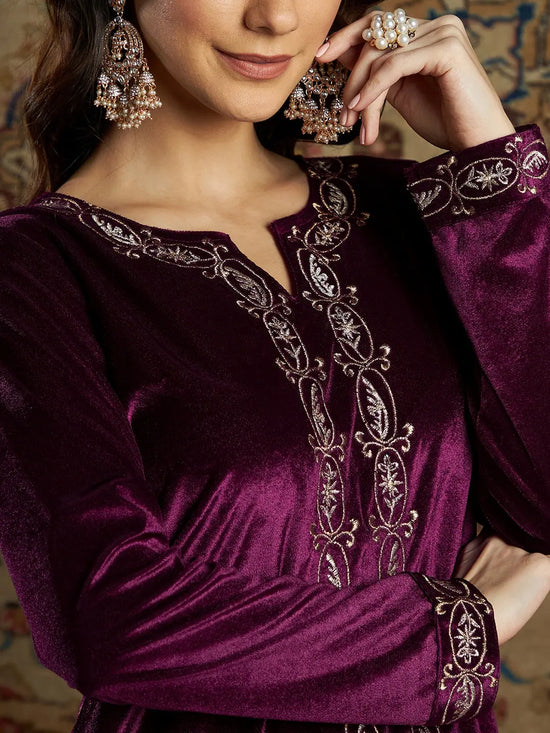 Women Burgundy Velvet Zari Embroidered Short Kurta