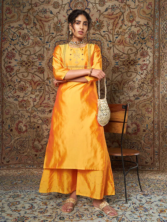 Women Mustard Zari Embroidered Straight Kurta