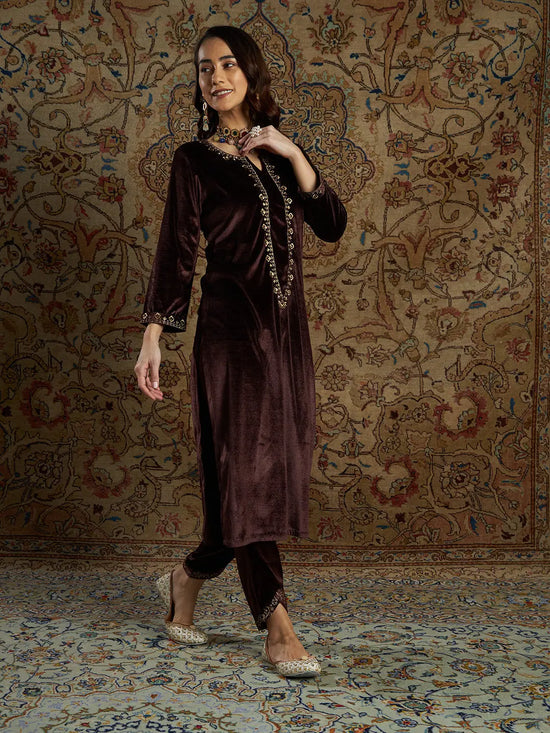 Women Brown Velvet Zari Embroidered Kurta