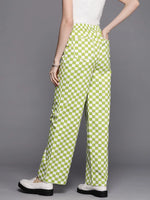 Women Green Chequerboard Print Twill Straight Pants