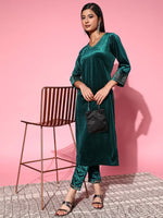 Women Emerald Green Velvet Embroidered Kurta With Pants