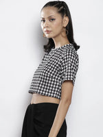 Women Black White Geometric Knit Crop Top