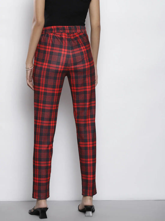 Women Red Check Knit Tapered Pants